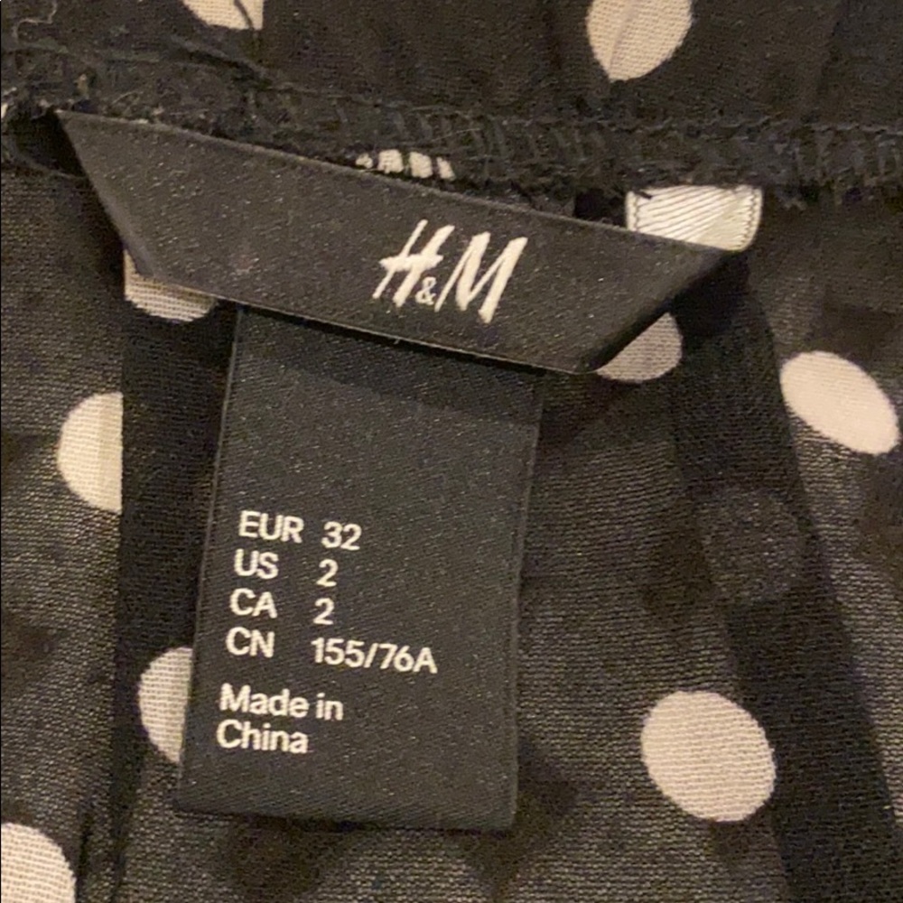 H & M POKA DOT BLOUSE BUTTON FRONT - Picture 10 of 13